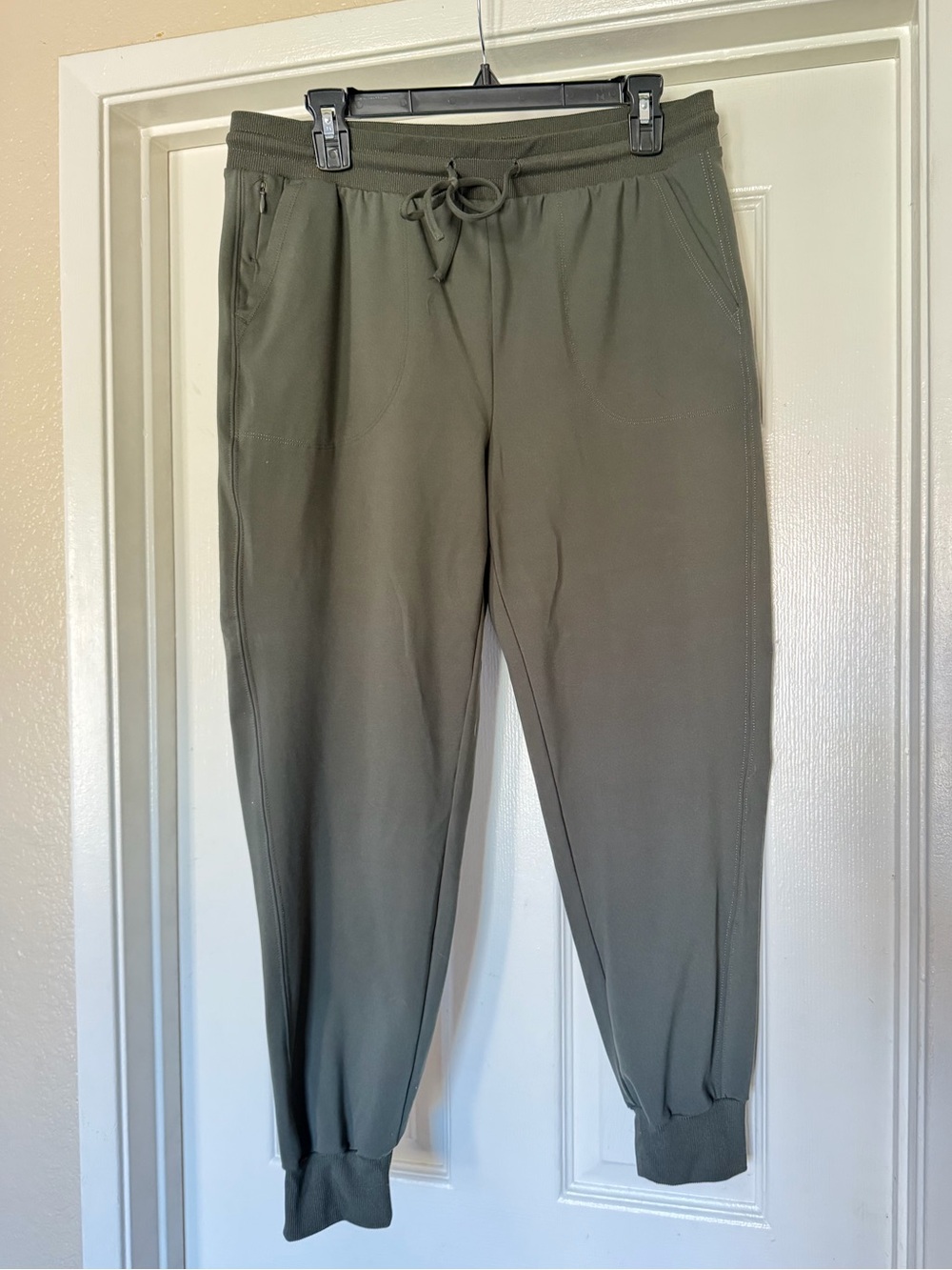 Rachel Zoe Olive Green women's Joggers